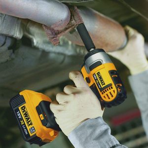 DEWALT DCF880N-XJ Cordless Impact Wrench in use.
