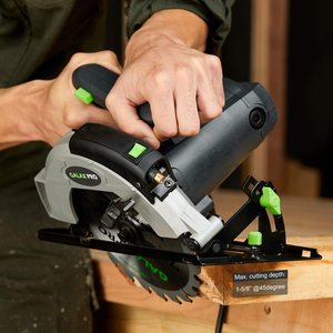 GALAX PRO 1400W Circular Saw in use.