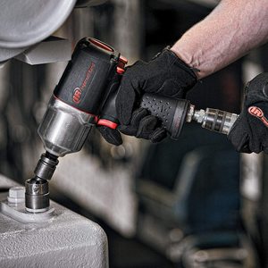 Ingersoll Rand 2135QXPA Impact Wrench in use.