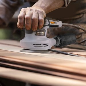 Jellas Orbital Sander in use.