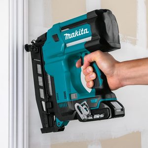 Makita DBN600Z Cordless Nailer in use.