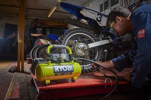 Ryobi R18AC-0 Cordless Air Compressor in use.